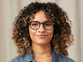 Model is wearing The LEMTOSH 110 in size 49 in 110 Blue