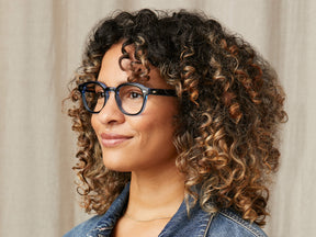 Model is wearing The LEMTOSH 110 in size 49 in 110 Blue