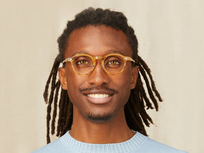 Model is wearing The MILTZEN W/ METAL NOSE PADS in size 46 in Blonde