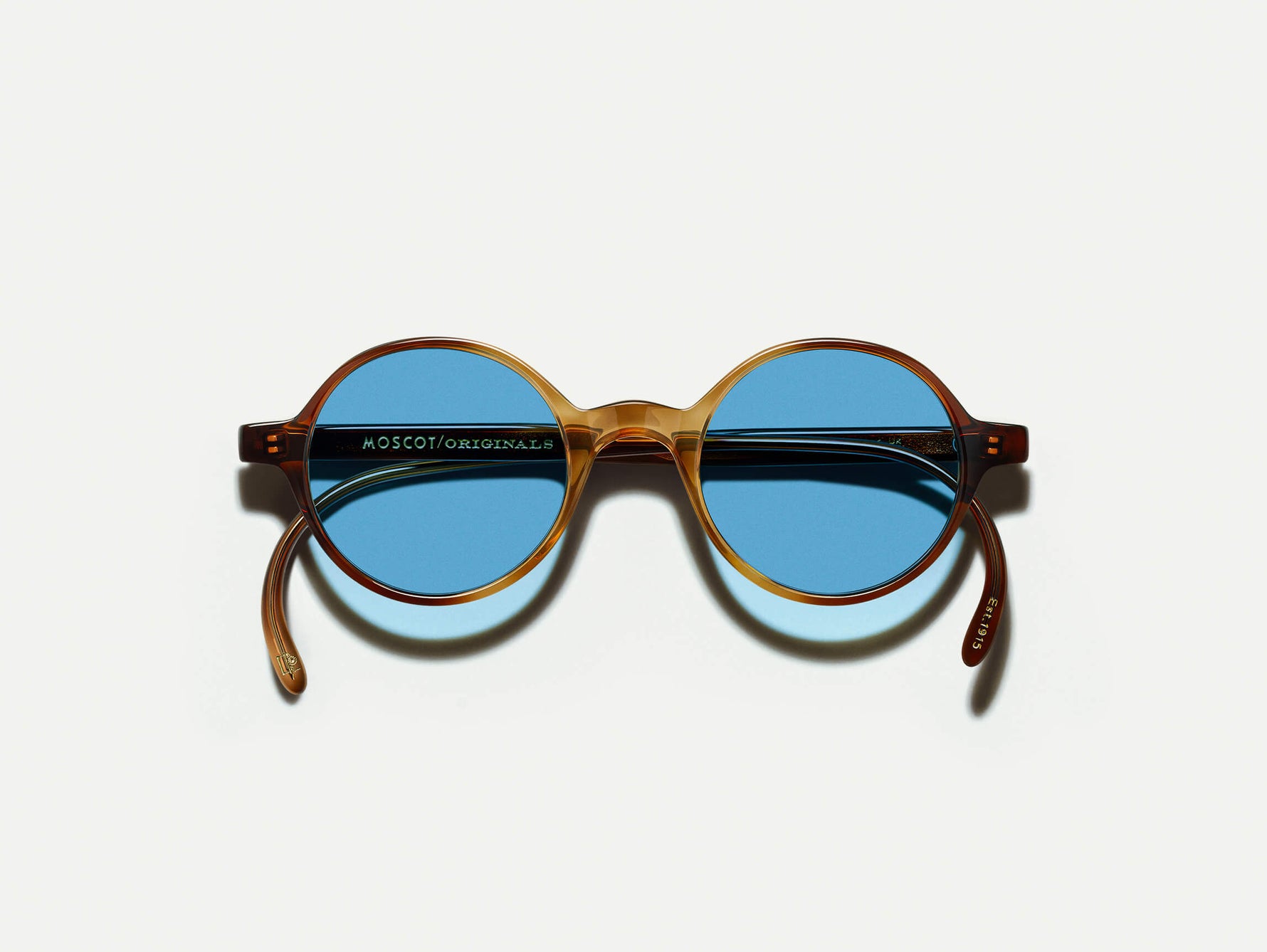 #color_tobacco | The SCOOCH SUN in Tobacco with Celebrity Blue Tinted Lenses