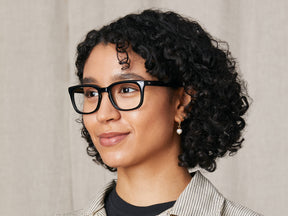 Model is wearing The SHIDDOCK in size 52 in Black