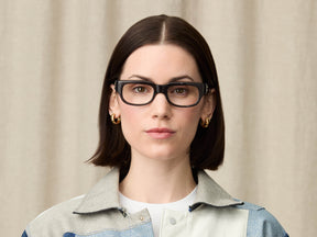 Model in wearing The SHTUP in size 51 in Grey