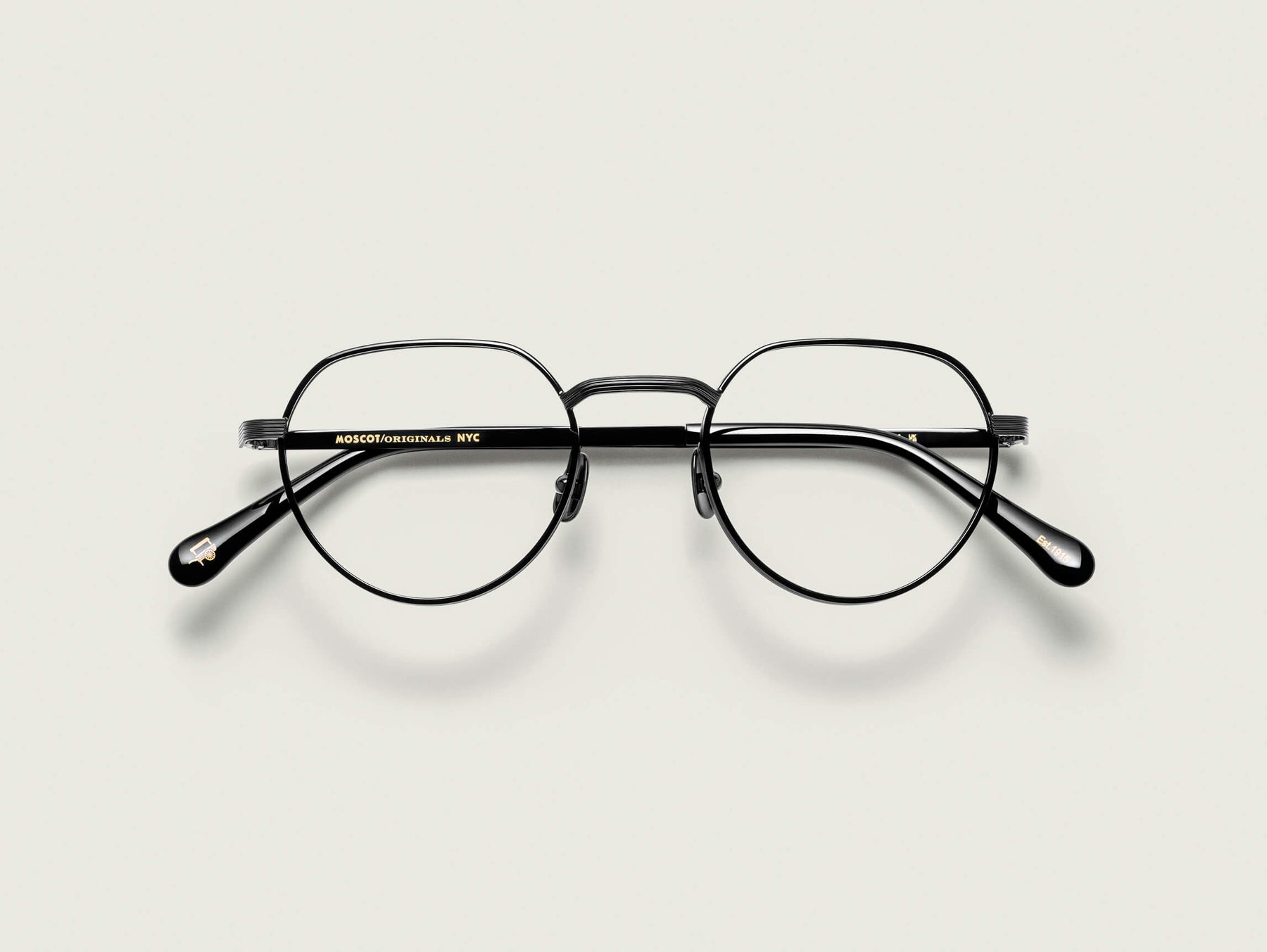 The SMENDRIK in Black