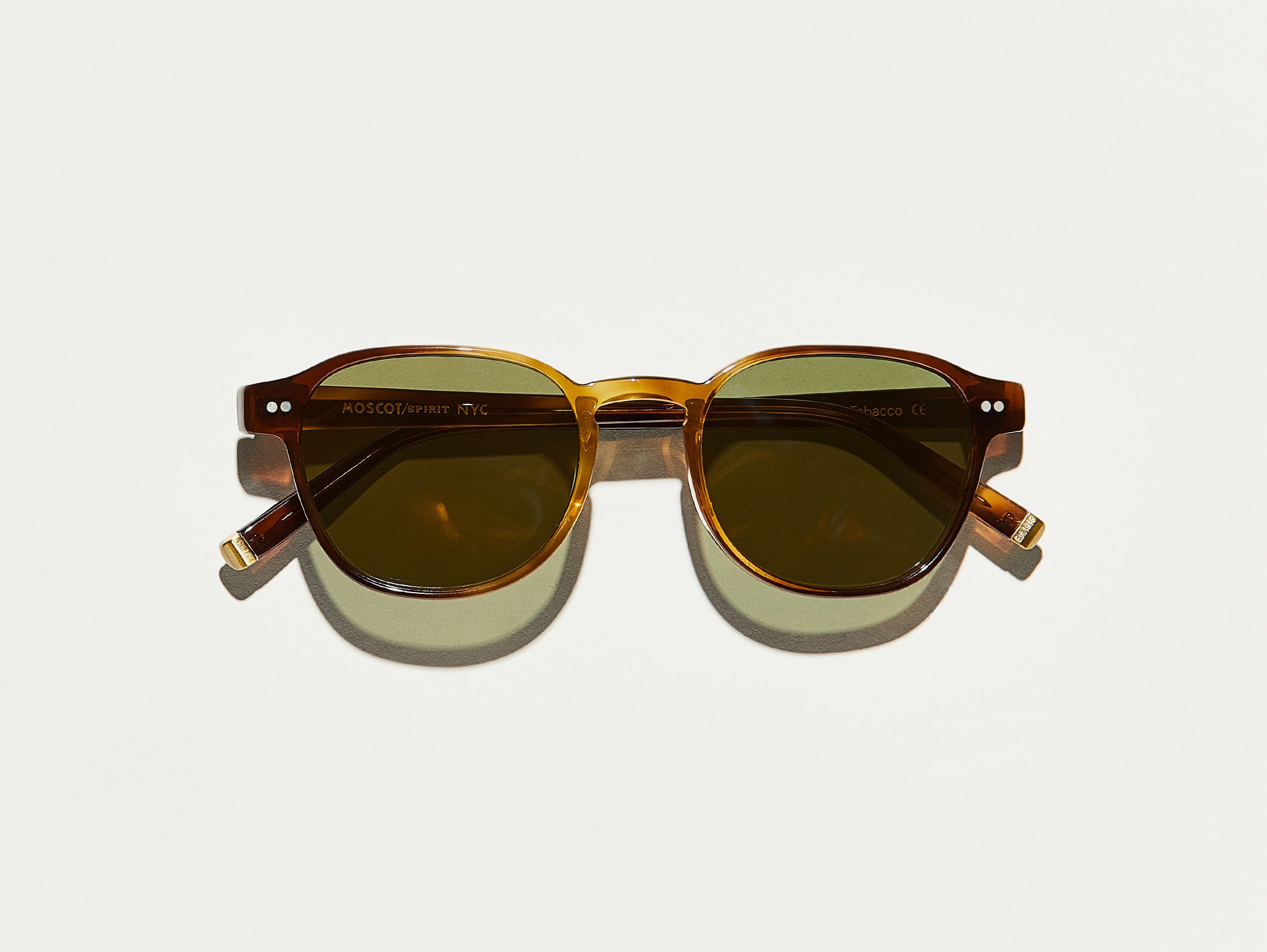 The ARTHUR SUN in Tobacco with Green Lenses