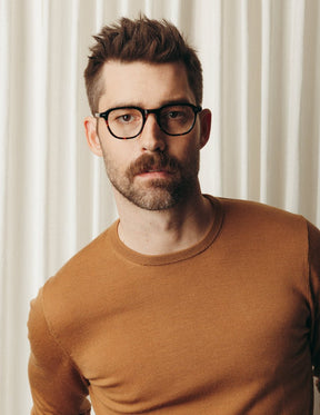 Model is wearing The BILLIK in size 50 in Tortoise