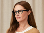 Model is wearing The GROBER in size 45 in Black