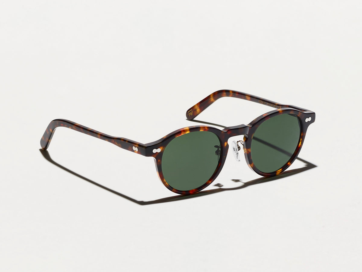 Die MILTZEN SUN W/ METAL NOSE PADS in Tortoise mit G-15-Gläsern