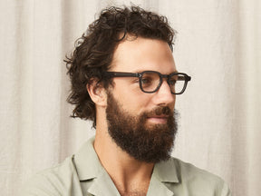 Model is wearing The MOMZA in size 49 in Grey