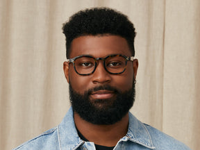 Model is wearing The MOMZA in size 49 in Tortoise