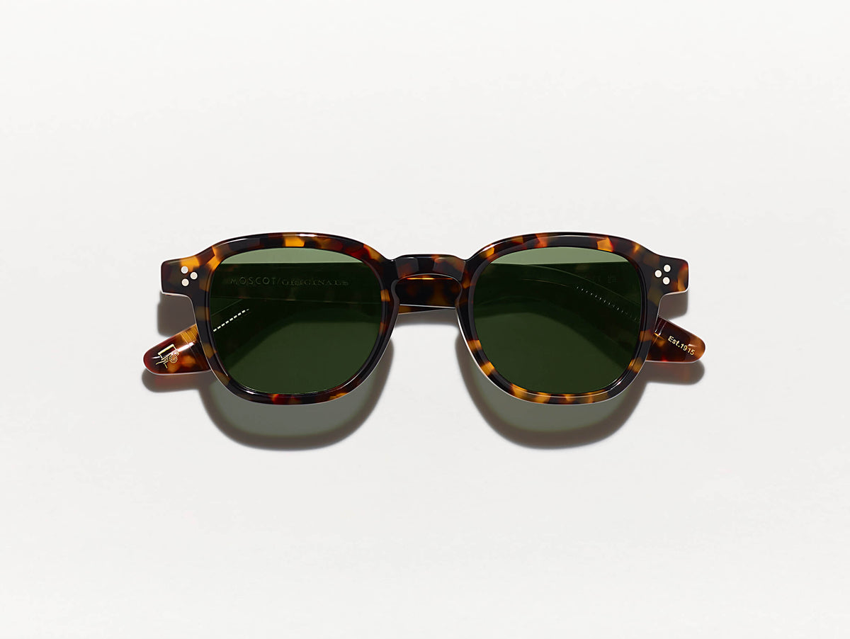Die MOMZA SUN in Tortoise mit G-15-Glaslinsen