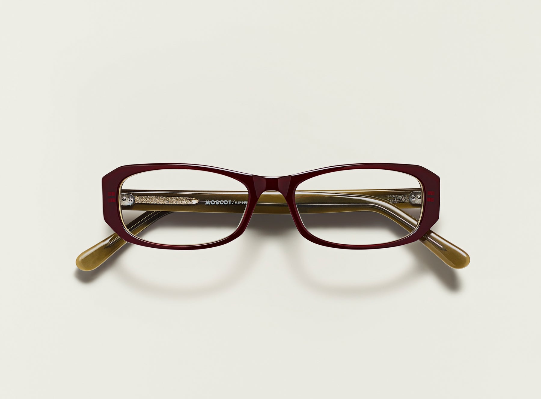 The SAJA READY READER in Burgundy