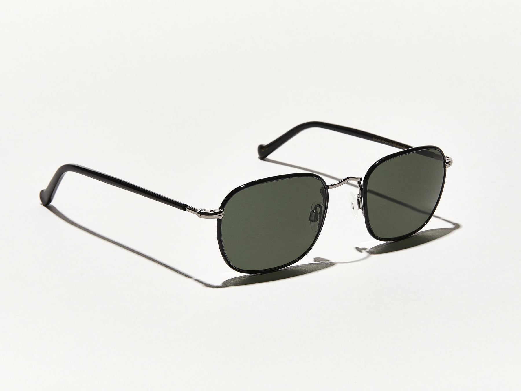 The SCHLEP SUN in Black/Gunmetal with G-15 Glass Lenses