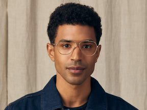 Model is wearing The SHAV in size 59 in Gold