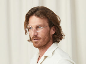 Model is wearing The SIDNEY in size 45 in Blush