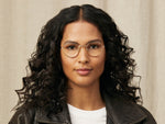 Model is wearing The SMENDRIK in size 48 in Gold