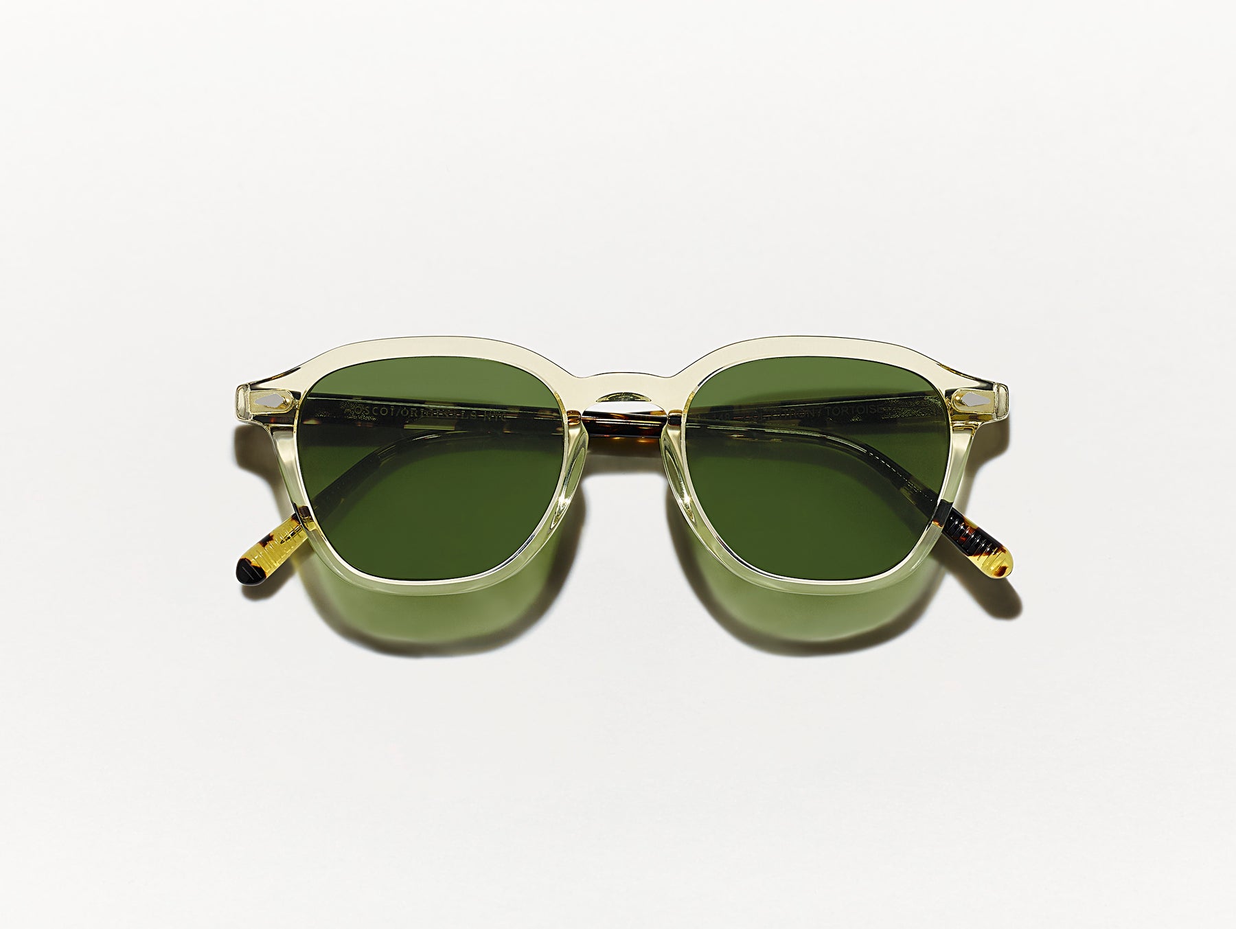 The VANTZ SUN in Citron/Tortoise with Calibar Green Glass Lenses