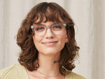 Model is wearing The VILDA in size 48 in Light Grey
