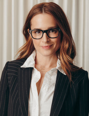 Model is wearing The ZETZ in size 49 in Black